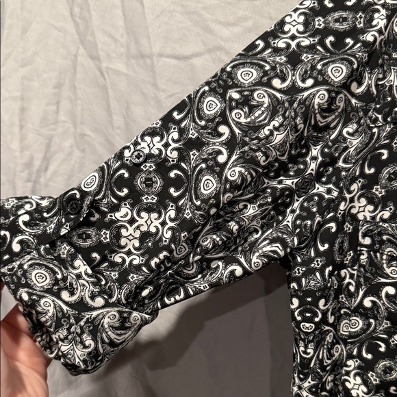 Express Black and White Patterned Button Down Shirt - Picture 3 of 11